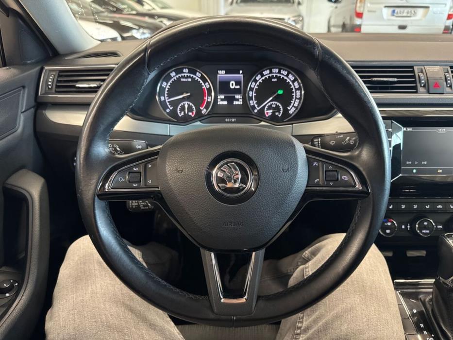 SKODA Superb 2016