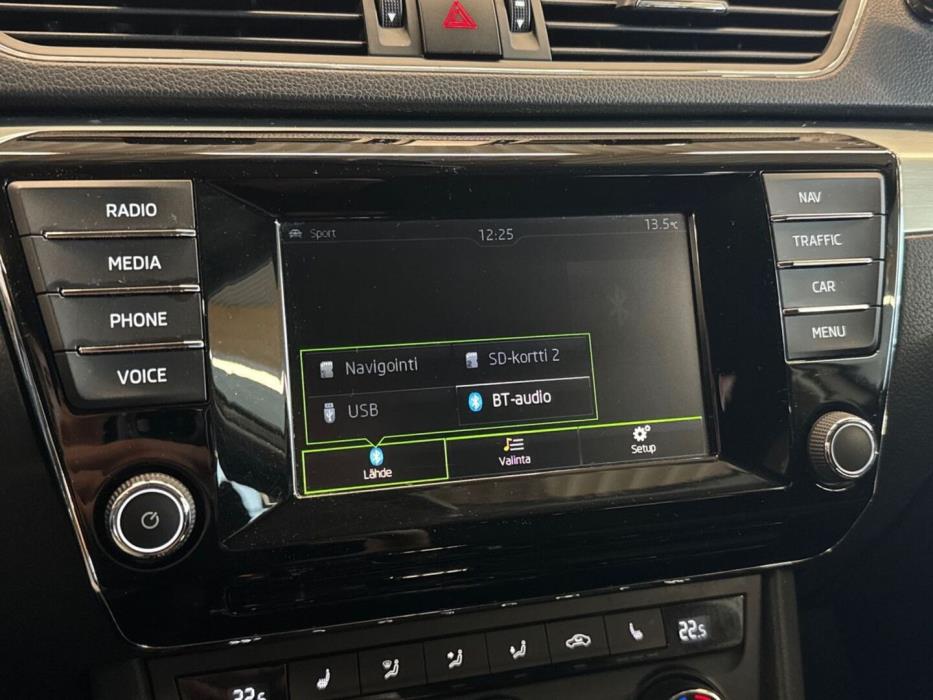 SKODA Superb 2016