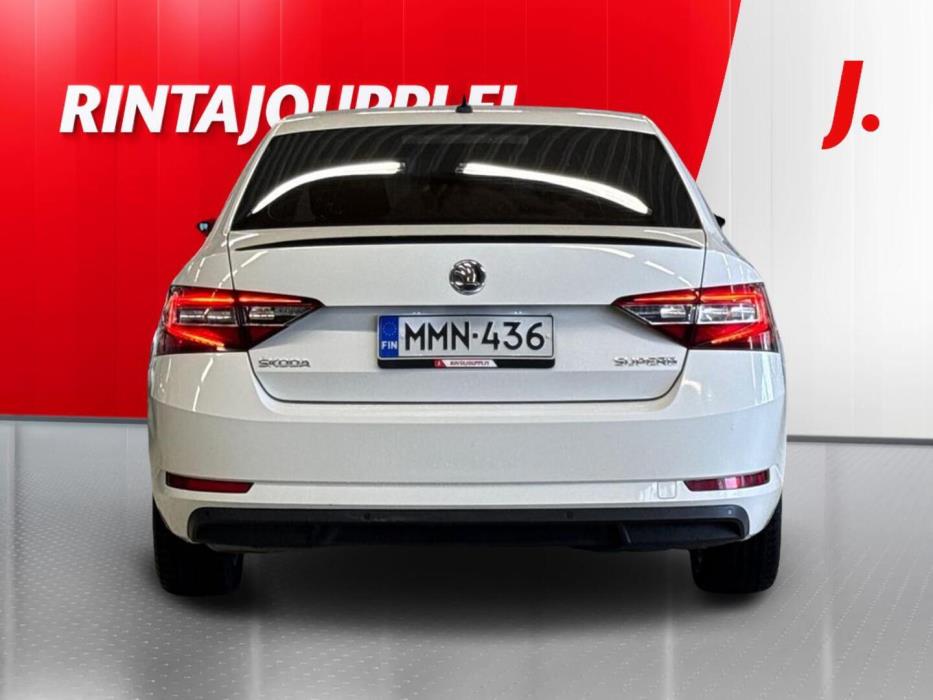 SKODA Superb 2016