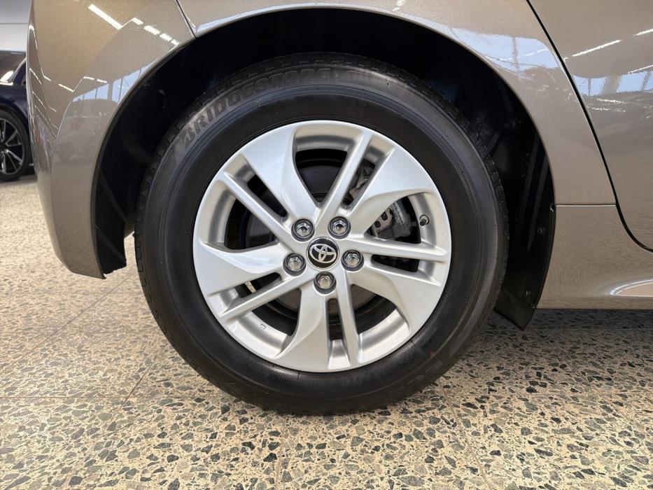 TOYOTA Yaris 2023