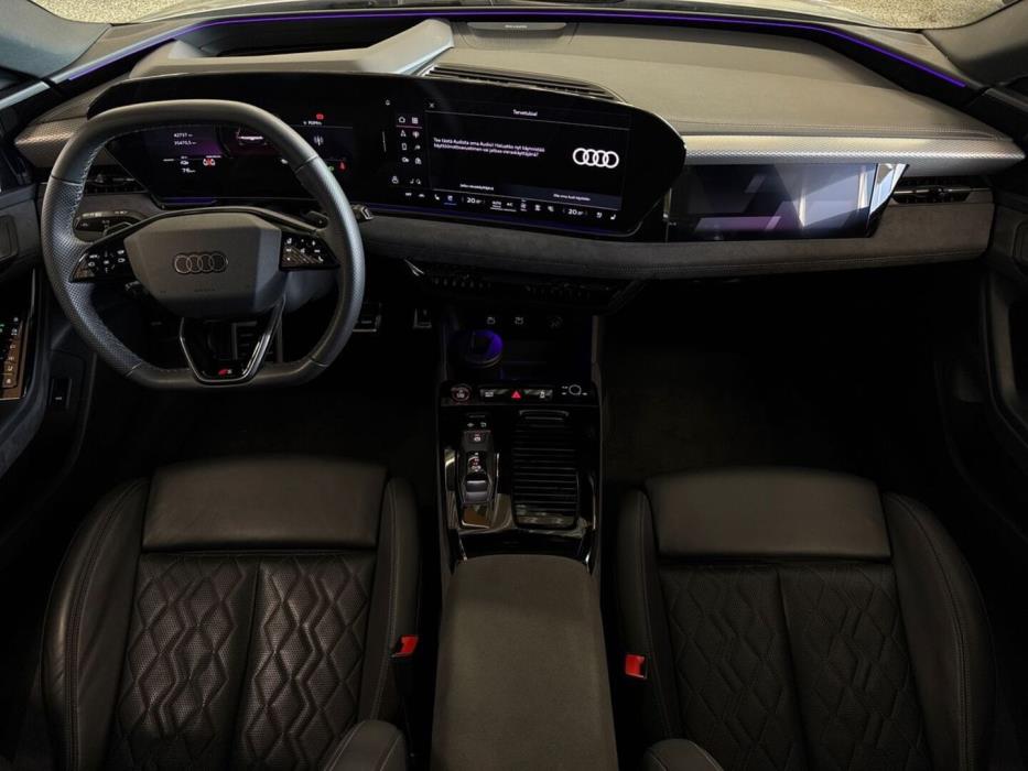 AUDI S6 e-tron 2025