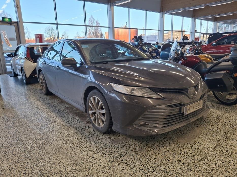 TOYOTA Camry 2020