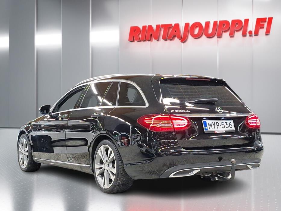 MERCEDES-BENZ C 2020