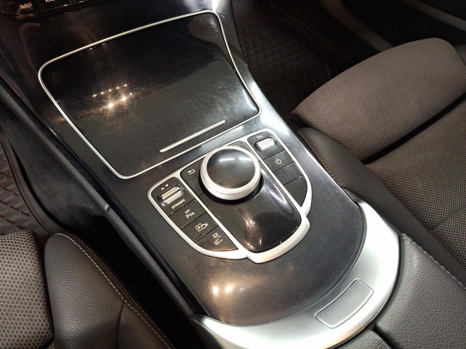 MERCEDES-BENZ C 2020