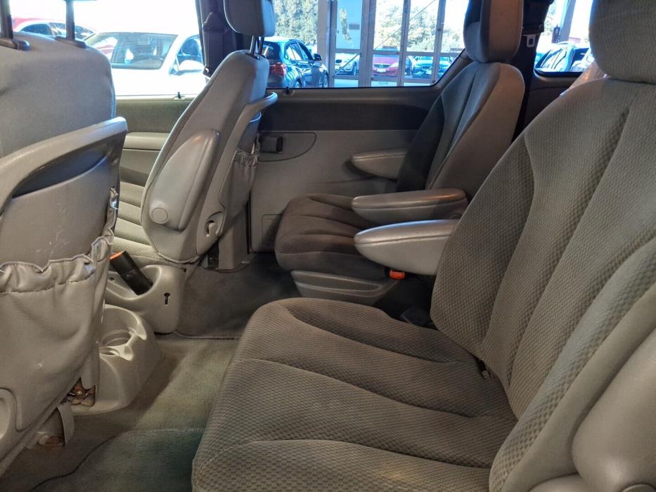 CHRYSLER Voyager 2005