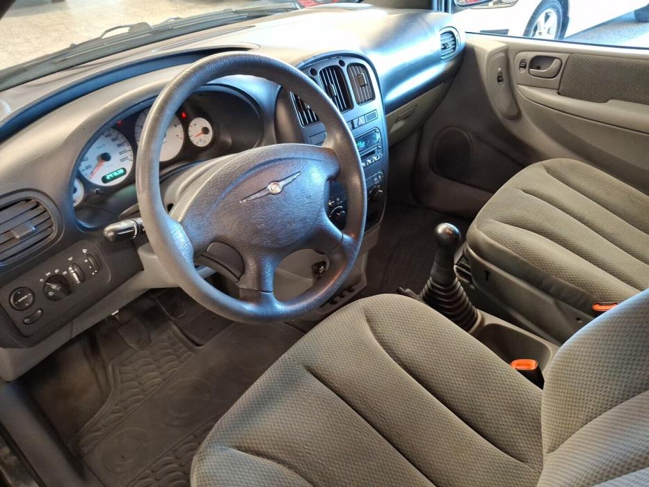 CHRYSLER Voyager 2005