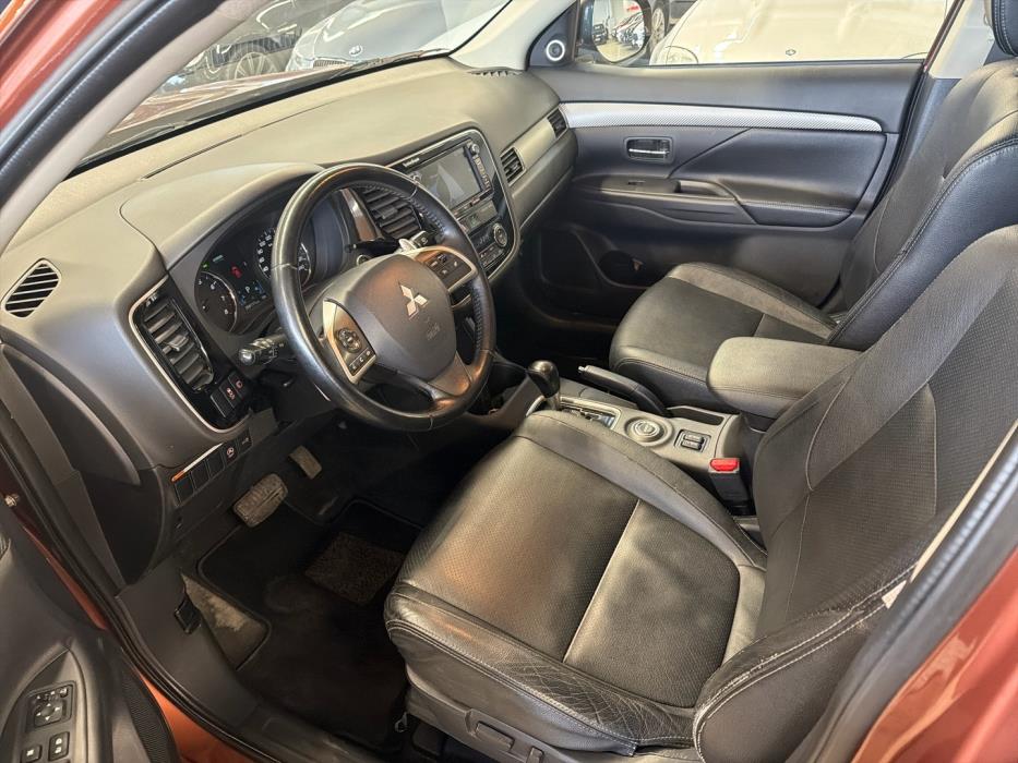 MITSUBISHI Outlander 2013