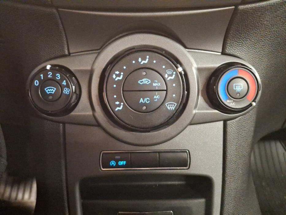 FORD Fiesta Van 2016