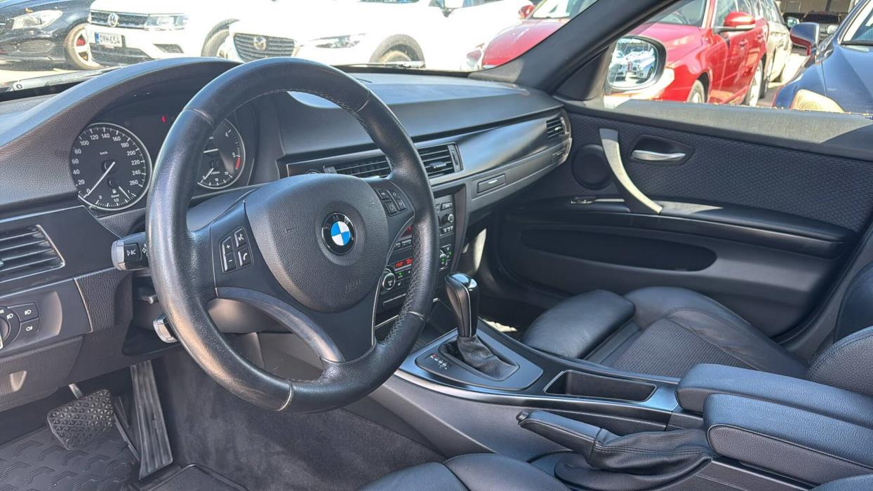 BMW 320 2012