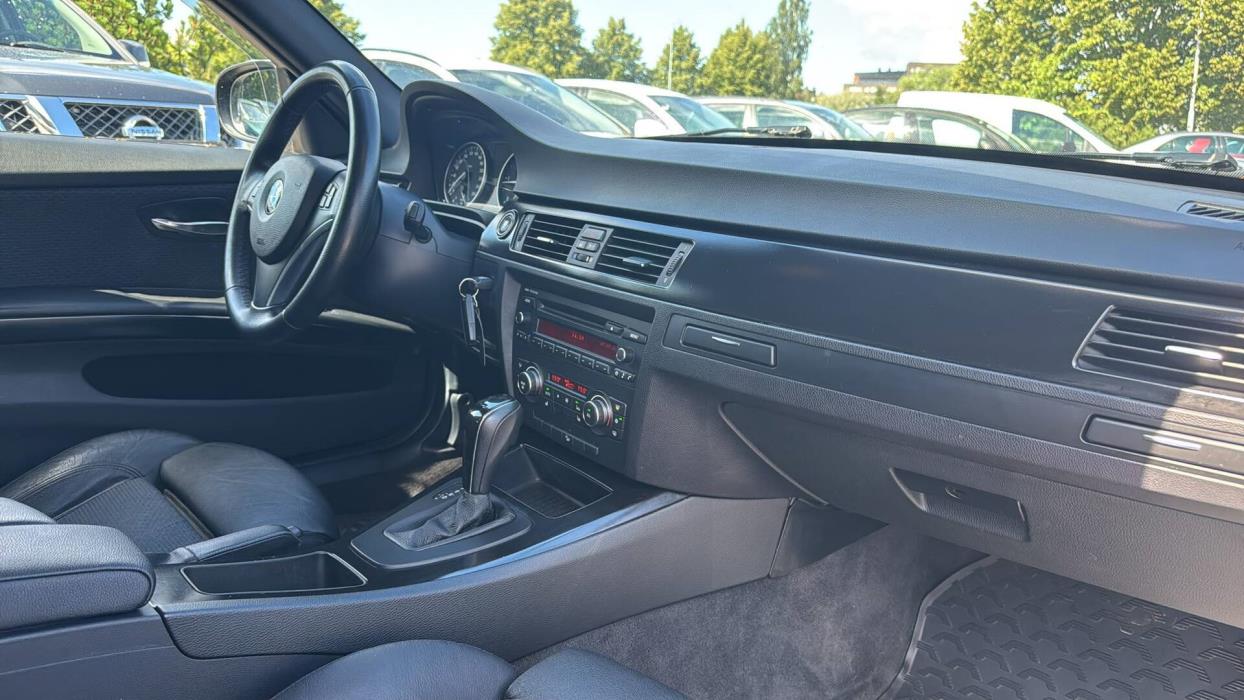 BMW 320 2012