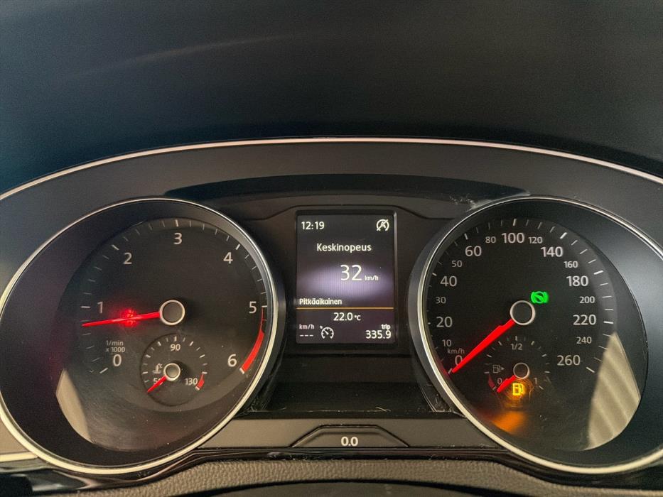 VOLKSWAGEN Passat 2016
