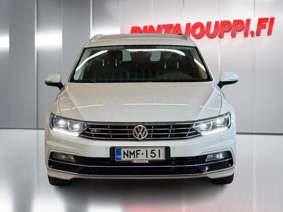 VOLKSWAGEN Passat 2016