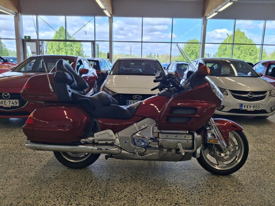 HONDA GL 2001