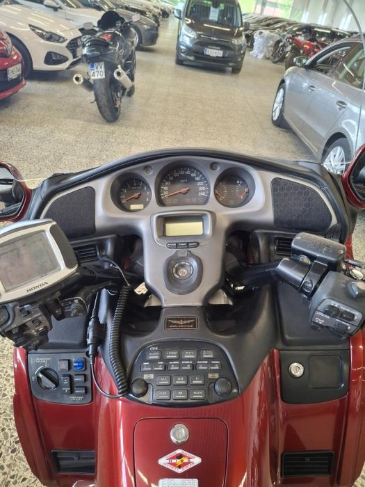 HONDA GL 2001