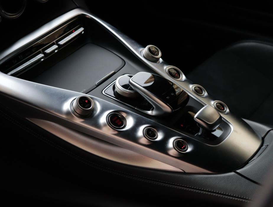 MERCEDES-BENZ AMG GT S 2015