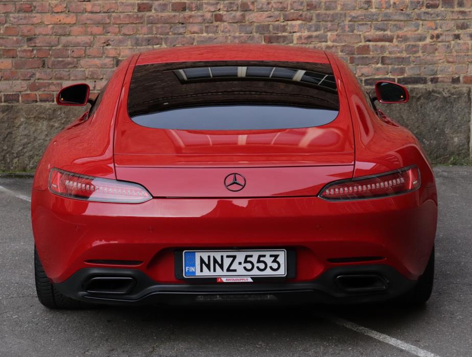 MERCEDES-BENZ AMG GT S 2015