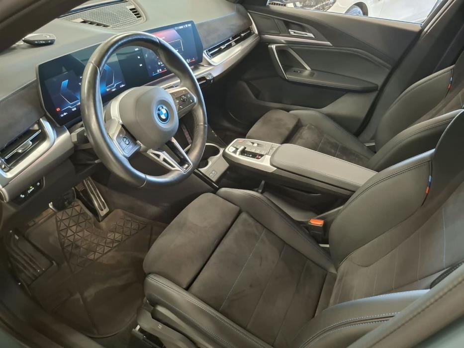 BMW iX2 2025