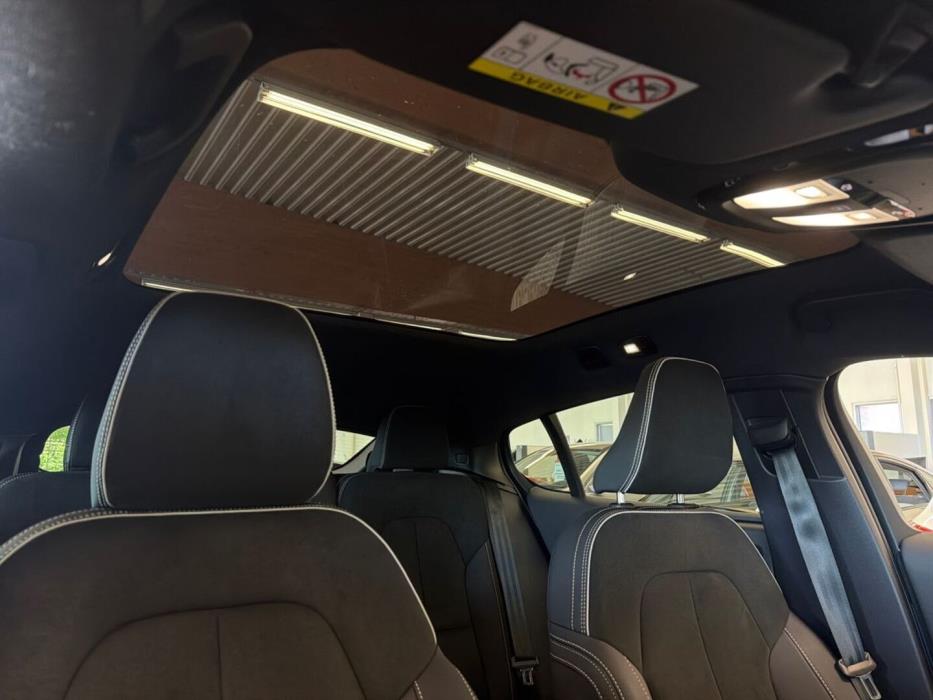 VOLVO C40 2023