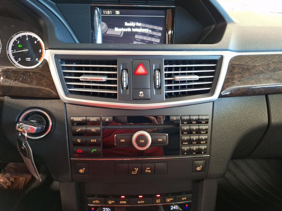 MERCEDES-BENZ E 2010