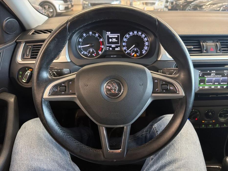 SKODA Rapid 2016