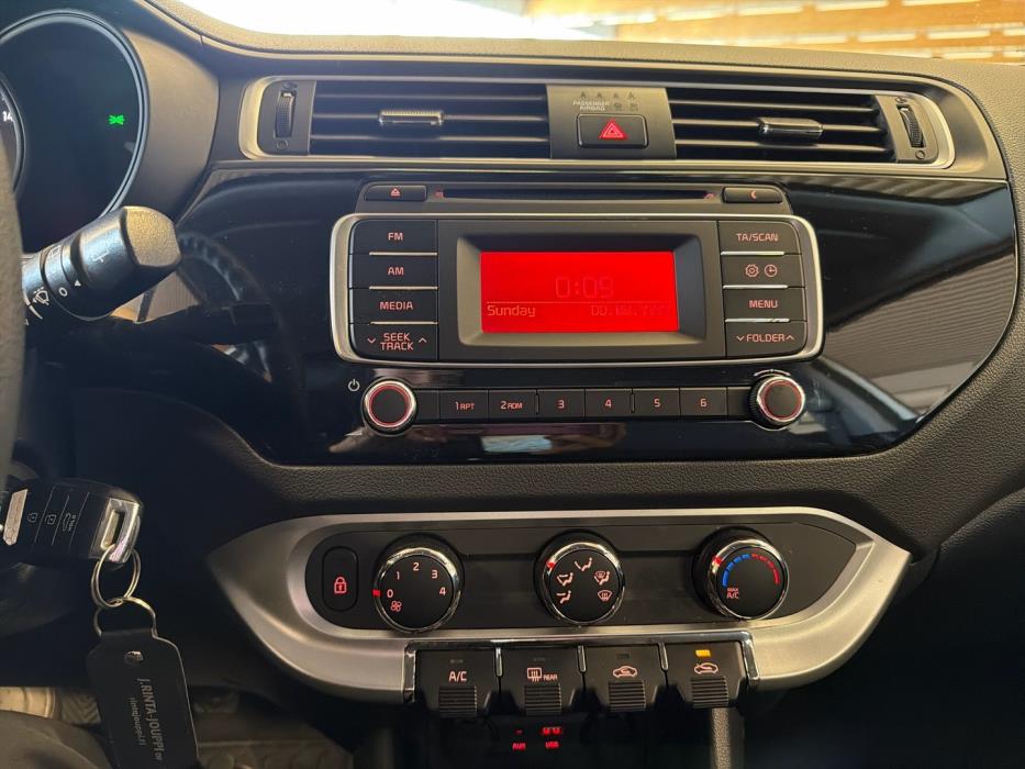KIA Rio 2015