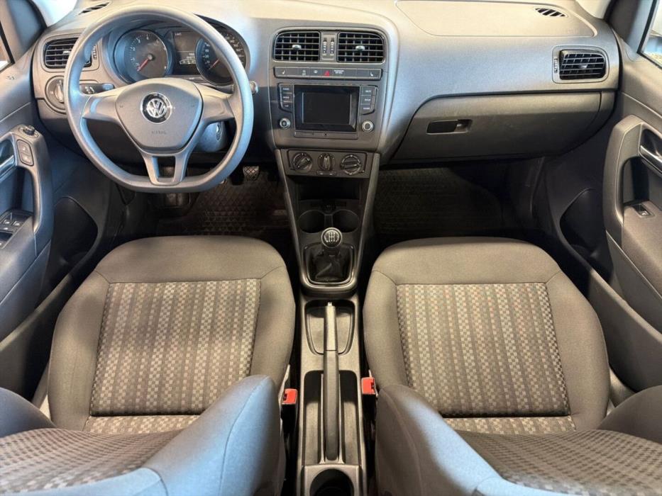 VOLKSWAGEN Polo 2017