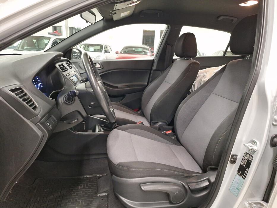 HYUNDAI i20 5d 2018