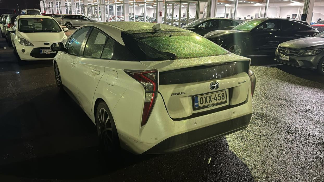 TOYOTA Prius 2017