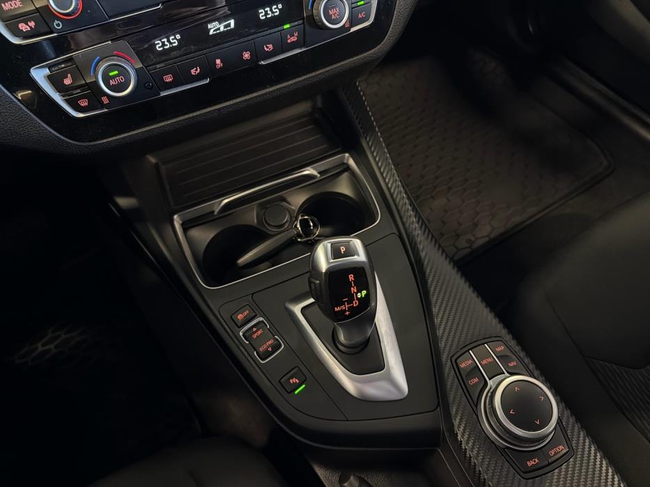 BMW 118 2018