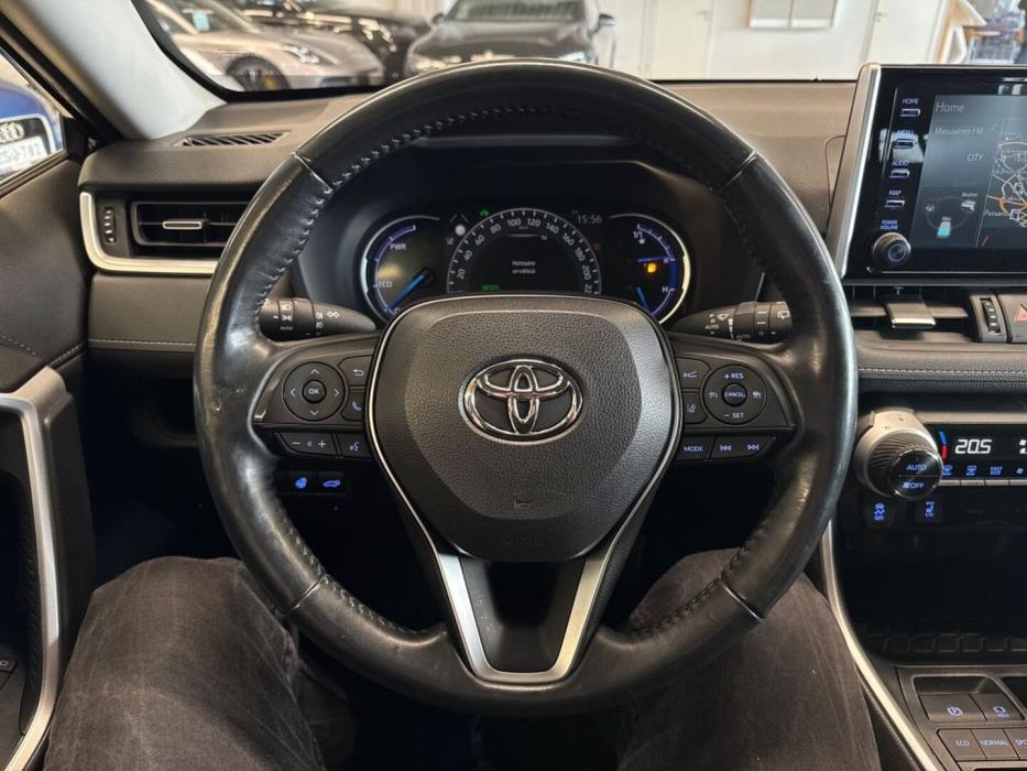 TOYOTA RAV4 2021