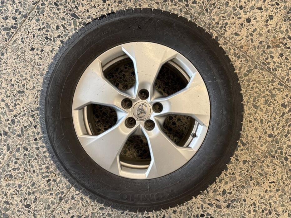 TOYOTA RAV4 2021