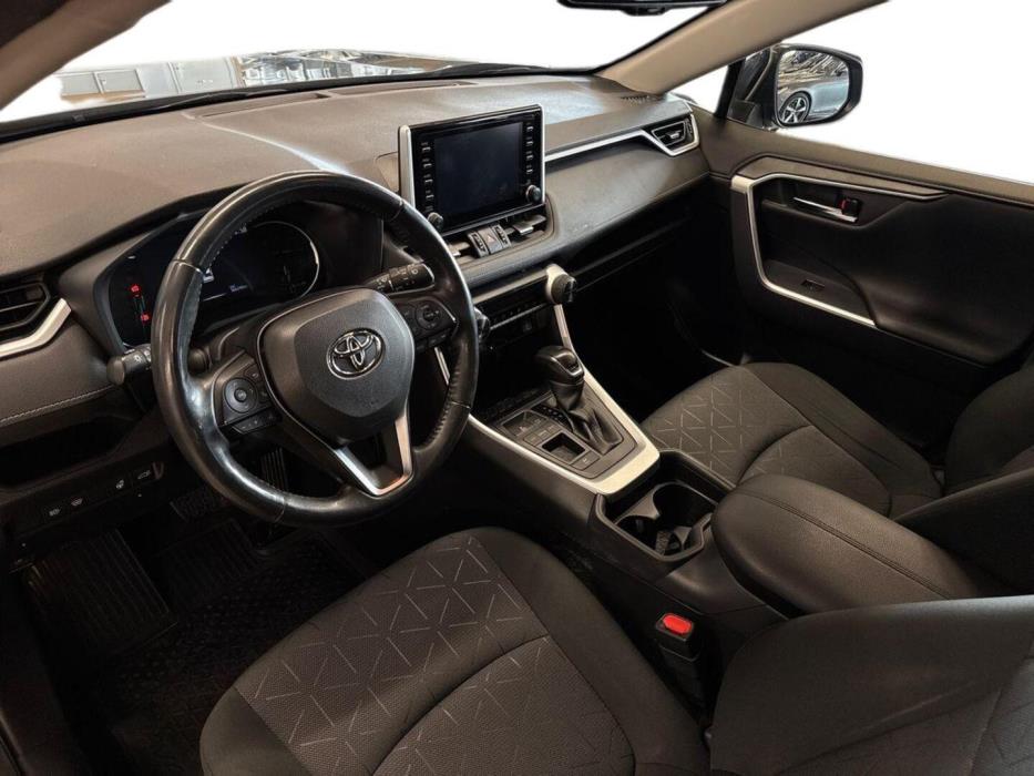 TOYOTA RAV4 2021