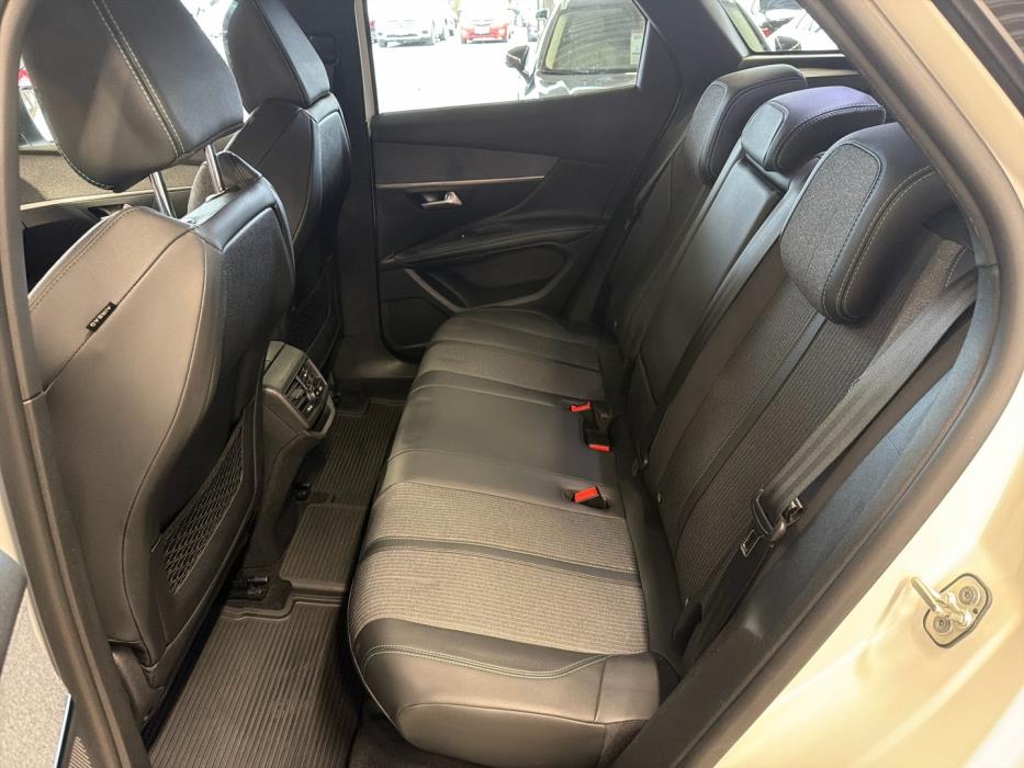 PEUGEOT 3008 2022
