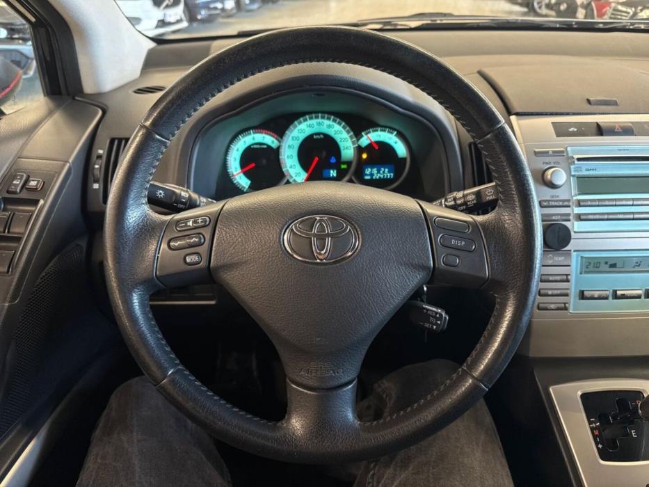 TOYOTA Corolla Verso 2008