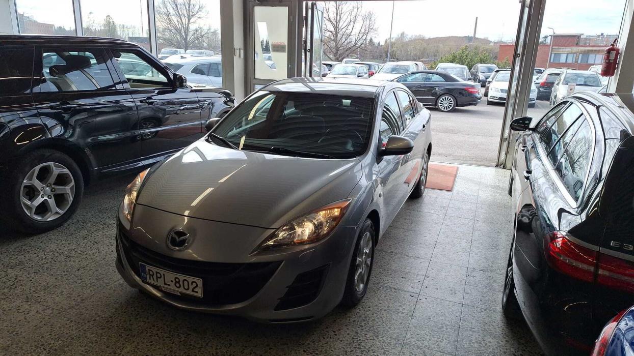 MAZDA Mazda3 2010