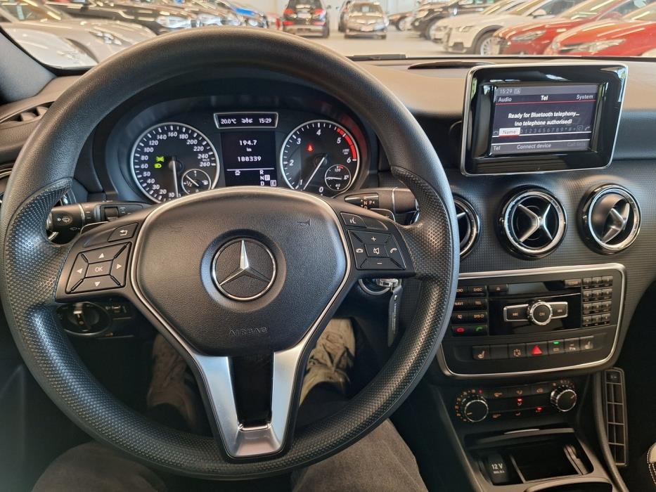 MERCEDES-BENZ A 2013