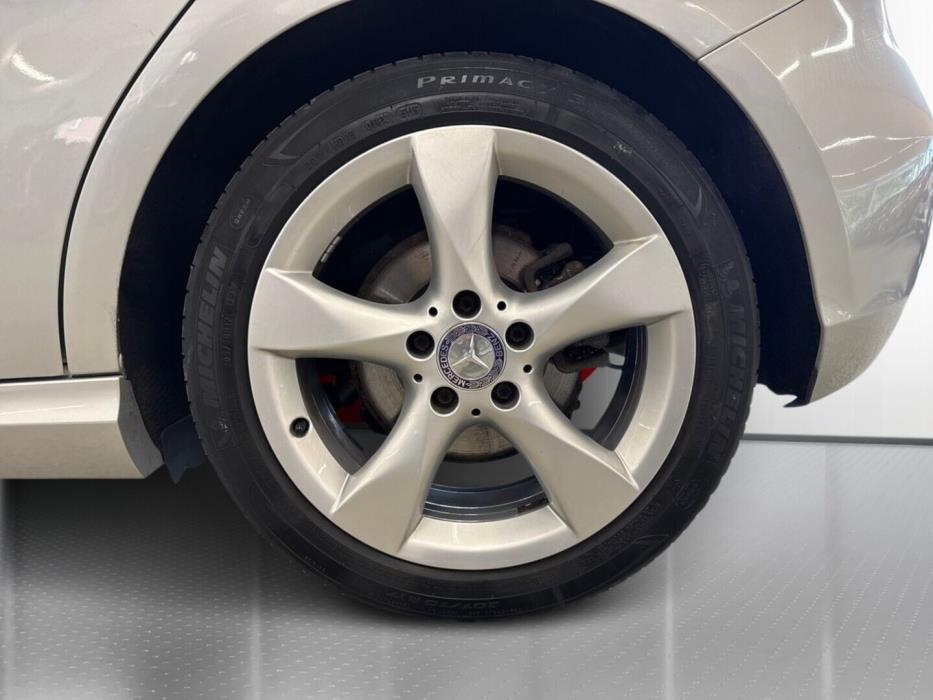 MERCEDES-BENZ A 2013