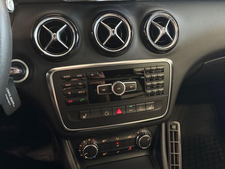 MERCEDES-BENZ A 2013