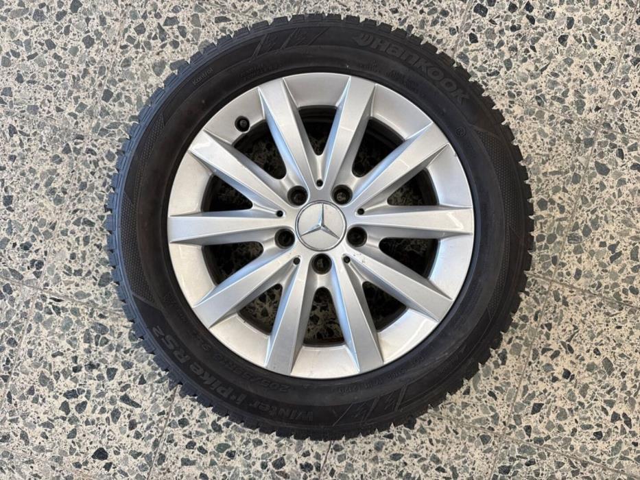 MERCEDES-BENZ A 2013