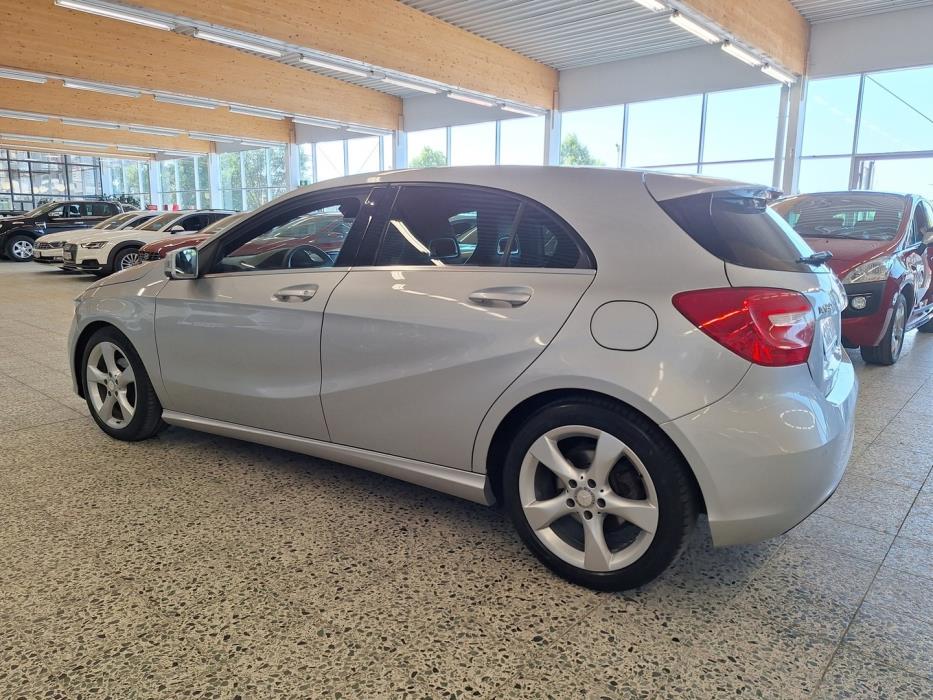 MERCEDES-BENZ A 2013