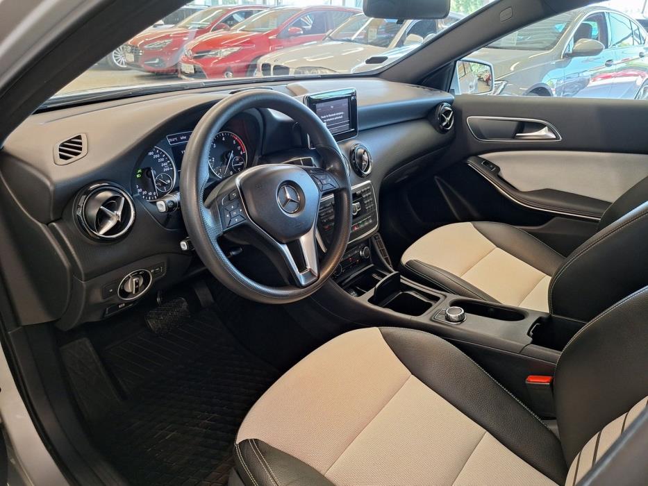 MERCEDES-BENZ A 2013