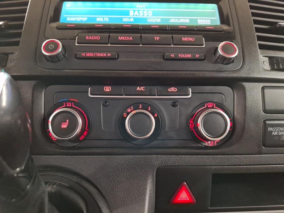 VOLKSWAGEN Transporter 2013