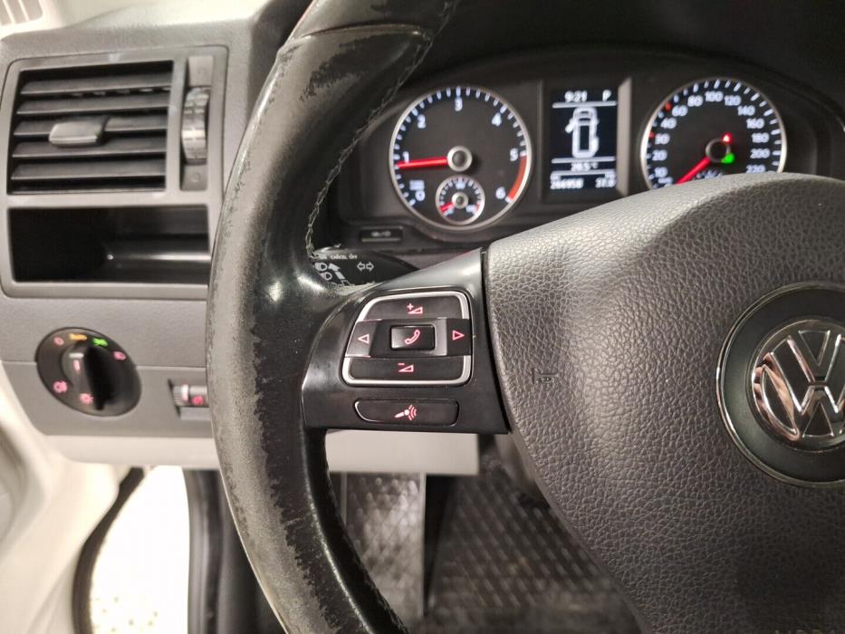 VOLKSWAGEN Transporter 2013
