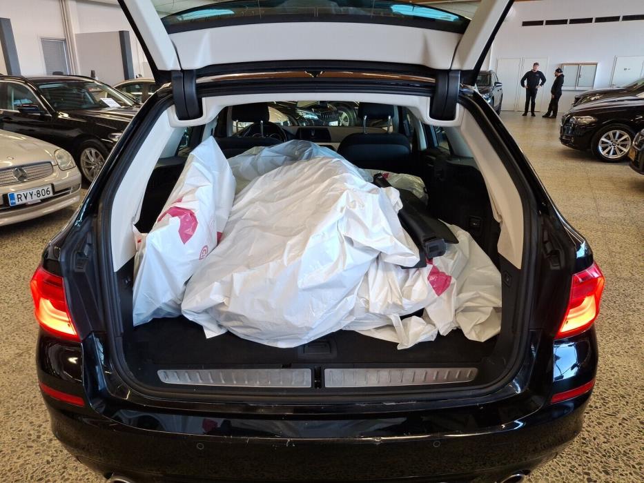 BMW 520 2019