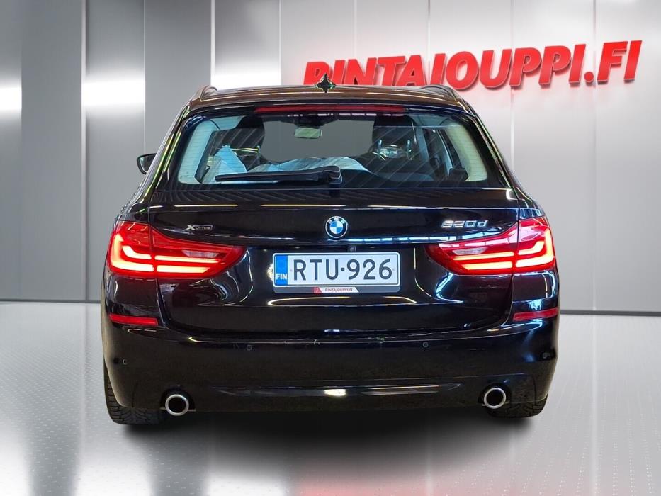 BMW 520 2019