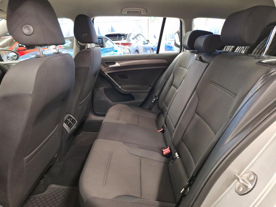 VOLKSWAGEN Golf 2019