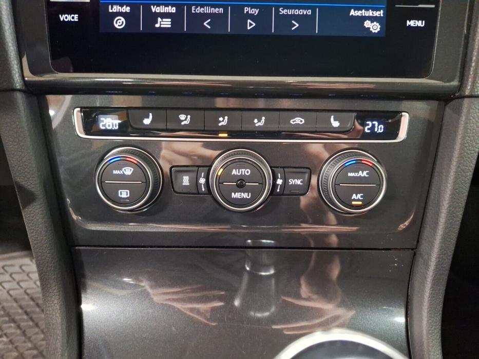 VOLKSWAGEN Golf 2019