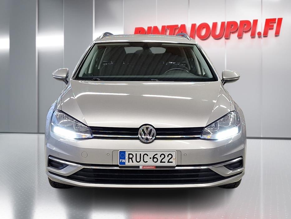 VOLKSWAGEN Golf 2019