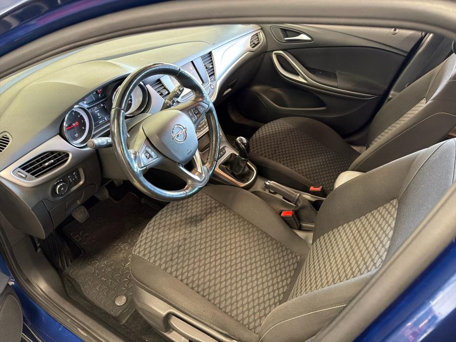 OPEL Astra 2021