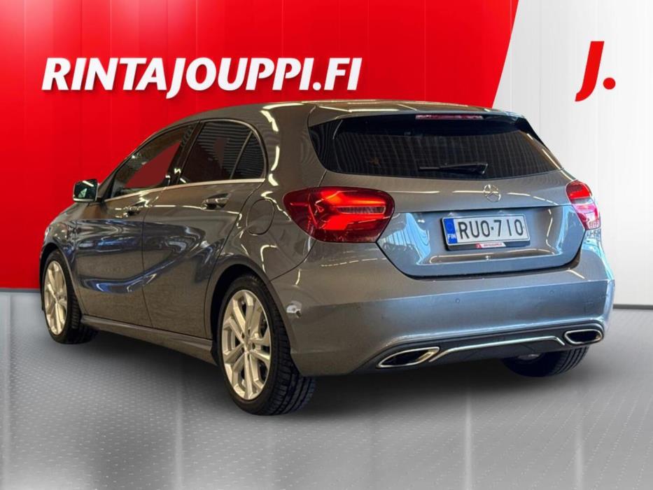 MERCEDES-BENZ A 2017